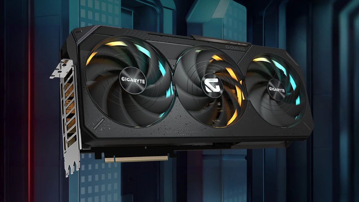 分享一个 RTX 5090 显示卡支架存在重要性案例！