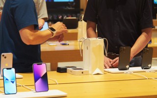 调查：Apple Store 不是果粉买 iPhone 首选渠道