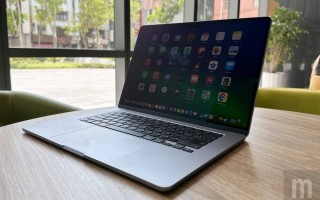 动手玩/屏幕尺寸增加为15.3寸的MacBook Air 15，优势显然不只是在「变大」