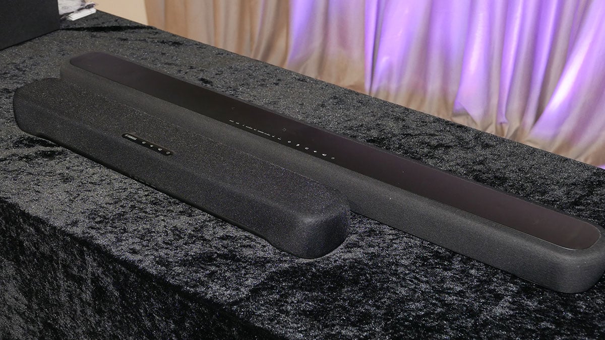 Yamaha 的 Soundbar 系列一向都表现出色，相当受欢迎，今次就在带来了最新的 SR-C30A 短身 Soundbar，配搭了薄身的无线超低音，相当适合空间有限的用家，也迎合了现时居家娱乐的需要。