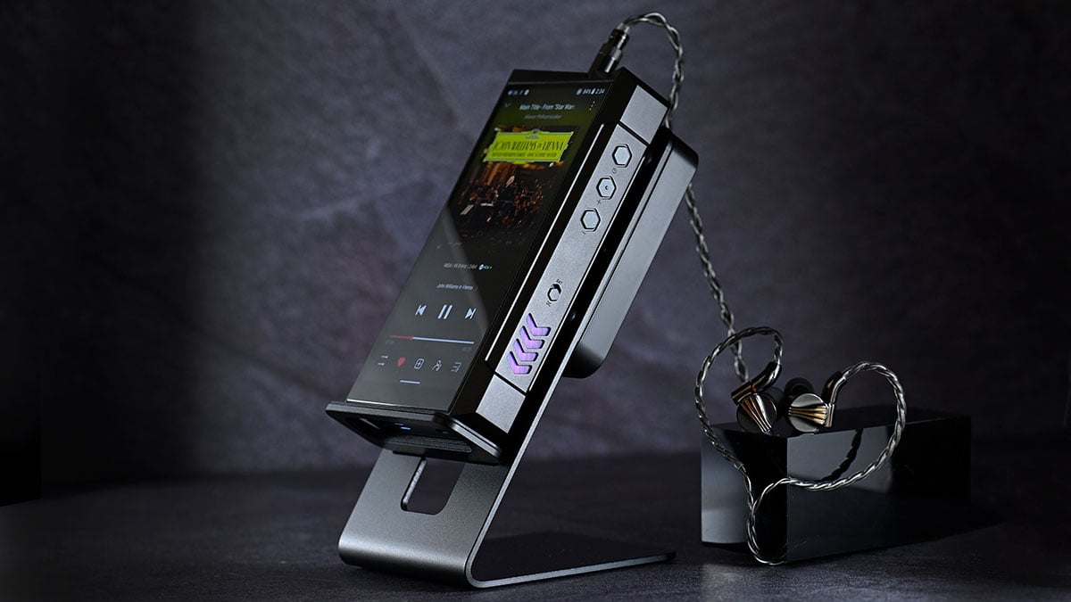 【评测】Fiio M17:战舰更胜旗舰? 「座台级」DAP 供电、输出、音质全方位强化