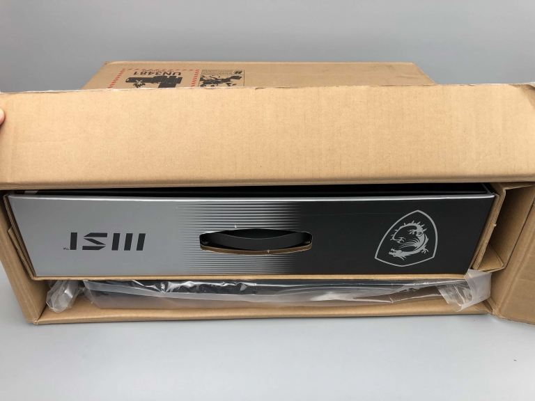 MSI TITAN GT77 12UHS-012TW实测开箱，史上最强完全制霸游戏战场17.3吋电竞笔电！-第24张图片-苹果试玩