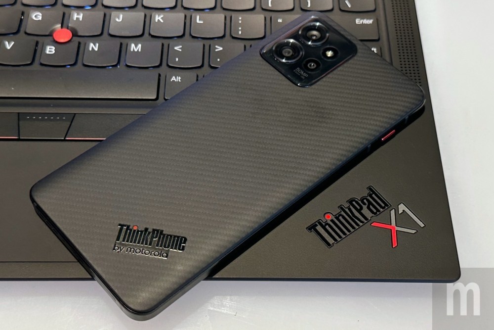 聯想以ThinkPad筆電為發想,讓手機、筆電能有更高整合連動效益的ThinkPhone簡單玩 -