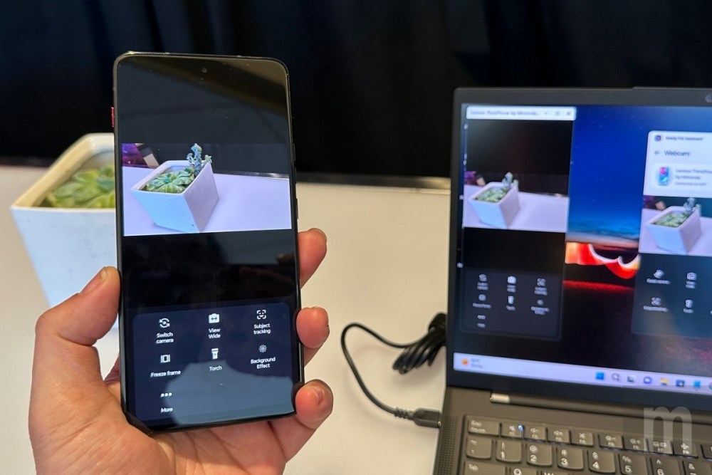 聯想以ThinkPad筆電為發想,讓手機、筆電能有更高整合連動效益的ThinkPhone簡單玩 -