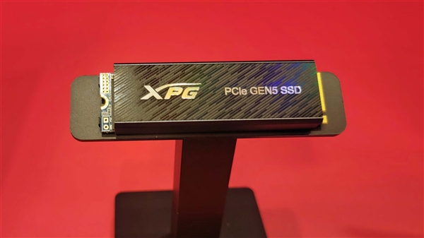 PCIe 5.0 SSD少得可怜 还都是残血版：等2024年吧-第3张图片-苹果试玩